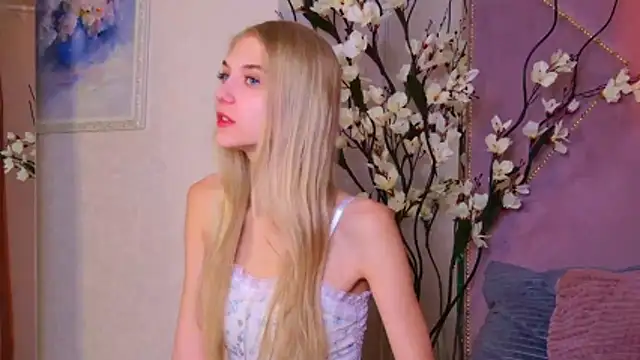 Snapshot of 4example_Chloe chatting on 10/24/25, 10:33 4example Chloe online show from 10/24/25, 10:33