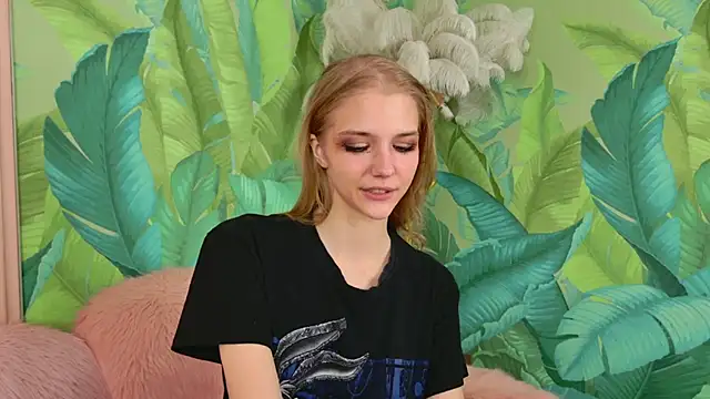 4example Chloe online show from 03/29/26, 05:40