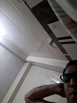 Hot-boy077 online show from 11/12/25, 04:18