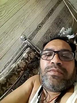 Hot-boy077 online show from 03/06/26, 04:47