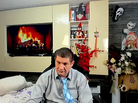 SpartacusDaddy48 online show from 03/19/26, 08:46