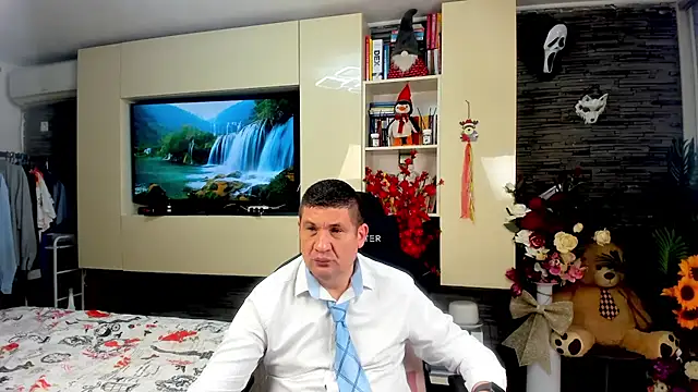 SpartacusDaddy48 online show from 04/12/26, 02:44