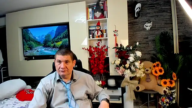 SpartacusDaddy48 online show from 05/17/26, 04:47