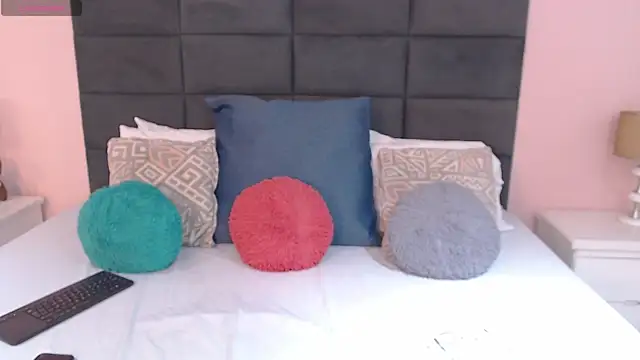 Abby-campbel online show from 11/19/25, 08:53