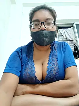 Snapshot of Elie_couple143 chatting on 10/16/25, 06:53 Elie couple143 online show from 10/16/25, 06:53