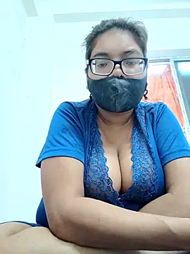 Elie couple143 online show from 10/20/25, 09:43