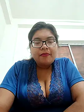 Elie couple143 online show from 12/21/25, 08:32