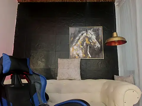 Snapshot of Maximo_Wolff chatting on 10/06/25, 07:55 Maximo Wolff online show from 10/06/25, 07:55