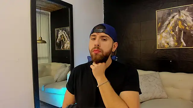 Snapshot of Maximo_Wolff chatting on 10/07/25, 07:55 Maximo Wolff online show from 10/07/25, 07:55