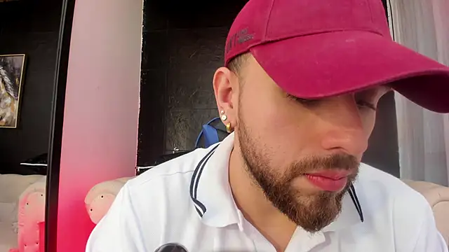 Snapshot of Maximo_Wolff chatting on 10/16/25, 09:05 Maximo Wolff online show from 10/16/25, 09:05