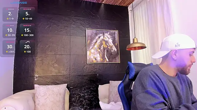 Snapshot of Maximo_Wolff chatting on 10/17/25, 08:11 Maximo Wolff online show from 10/17/25, 08:11