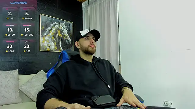 Snapshot of Maximo_Wolff chatting on 11/01/25, 08:22 Maximo Wolff online show from 11/01/25, 08:22