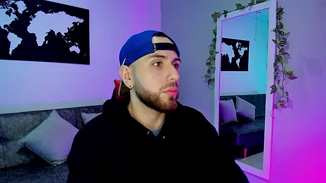 Snapshot of Maximo_Wolff chatting on 11/27/25, 07:38 Maximo Wolff online show from 11/27/25, 07:38