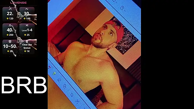 Snapshot of Maximo_Wolff chatting on 12/05/25, 06:33 Maximo Wolff online show from 12/05/25, 06:33