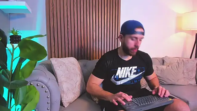 Maximo Wolff online show from 04/08/26, 07:14