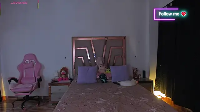 lunaarose online show from 03/27/26, 03:45