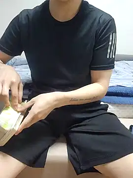 Snapshot of K_istp chatting on 10/28/25, 10:52 K istp online show from 10/28/25, 10:52