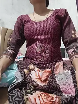 Snapshot of Cute_Manju01 chatting on 07/18/26, 03:54 Cute Manju01 online show from 07/18/26, 03:54