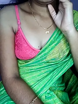 Snapshot of Nidhi_lovely chatting on 09/23/25, 04:43 Nidhi lovely online show from 09/23/25, 04:43