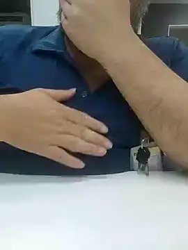 Snapshot of Nylton1982 chatting on 12/15/25, 08:57 Nylton1982 online show from 12/15/25, 08:57