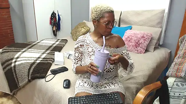 Kay-Tee online show from 10/09/25, 07:06