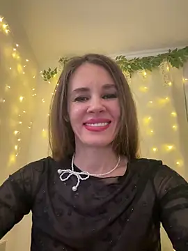 LucieMack online show from 03/03/26, 07:42