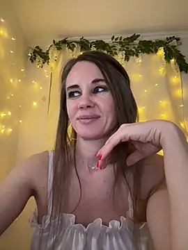 LucieMack online show from 04/06/26, 05:25