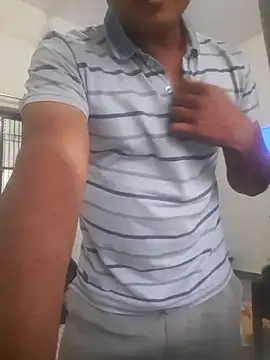 Snapshot of DesiEngine chatting on 03/23/26, 12:31 DesiEngine online show from 03/23/26, 12:31