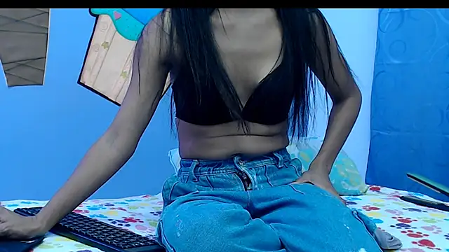 celesteskinny18 online show from 09/13/25, 08:19