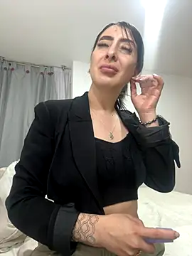 Savannah Monroe online show from 11/29/25, 04:48