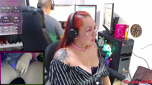 leidydi223 online show from 10/15/25, 01:17