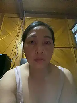 Snapshot of Lai005 chatting on 09/26/25, 09:19 Lai005 online show from 09/26/25, 09:19