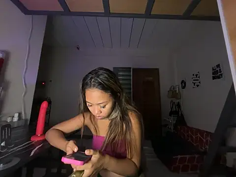 PinayLina18 online show from 06/08/26, 11:54