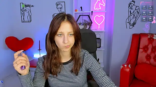 lau ra queen online show from 09/10/25, 09:31