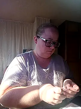 Snapshot of LillyWilly chatting on 09/20/25, 10:05 LillyWilly online show from 09/20/25, 10:05