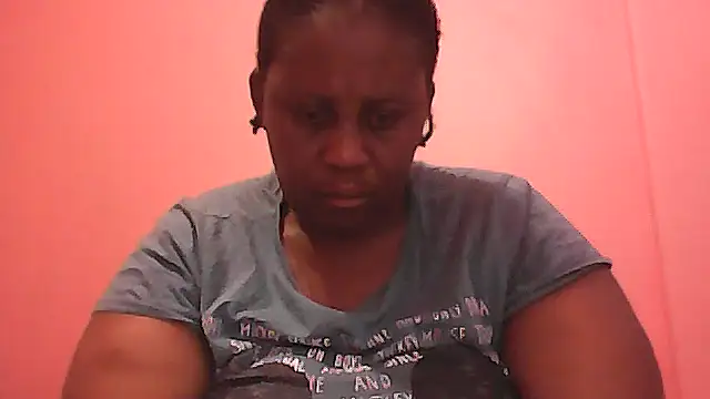 HUGEASSXXXXX online show from 10/10/25, 04:11