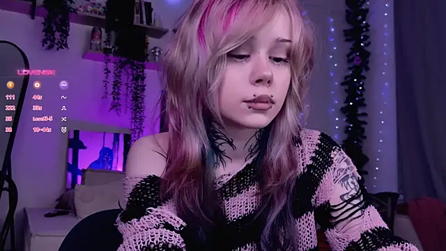 Lollyshy online show from 12/19/25, 10:00