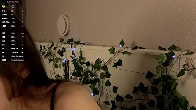 BlushinBloom online show from 04/24/26, 05:54