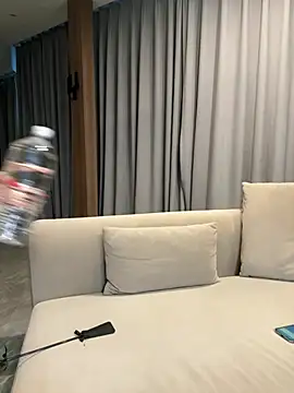 jiajia L online show from 03/29/26, 11:21