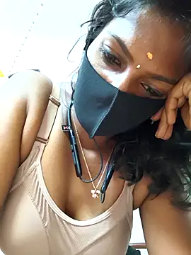 Honey rosetamil online show from 04/22/26, 02:58