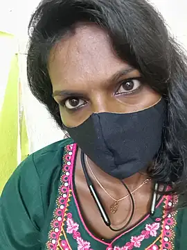 Snapshot of Honey_rosetamil chatting on 06/11/26, 01:38 Honey rosetamil online show from 06/11/26, 01:38