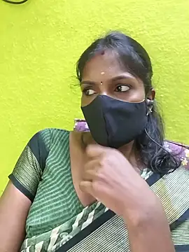 Snapshot of Honey_rosetamil chatting on 06/12/26, 07:29 Honey rosetamil online show from 06/12/26, 07:29