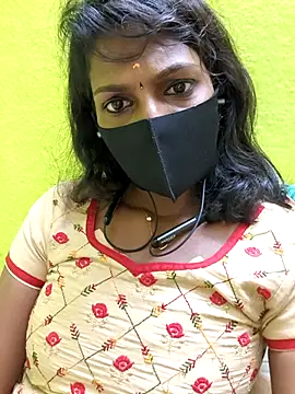 Snapshot of Honey_rosetamil chatting on 06/14/26, 07:16 Honey rosetamil online show from 06/14/26, 07:16