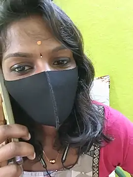 Snapshot of Honey_rosetamil chatting on 06/17/26, 06:27 Honey rosetamil online show from 06/17/26, 06:27