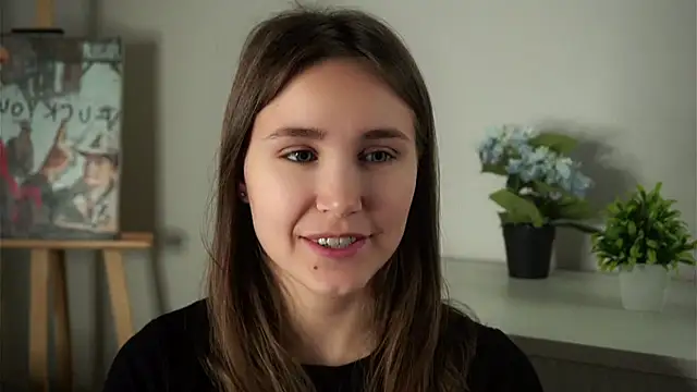 EthalFlowers online show from 10/07/25, 01:14