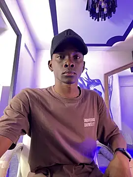 Brycce santos online show from 04/10/26, 02:33