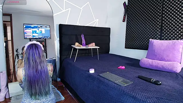 karlamoon23 online show from 04/04/26, 06:05