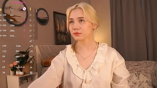 Snapshot of LilianBenskin chatting on 11/18/25, 07:02 LilianBenskin online show from 11/18/25, 07:02