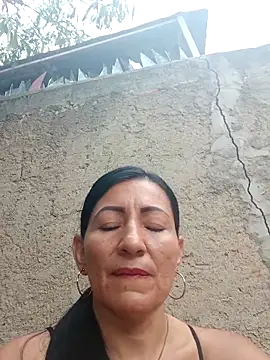 Snapshot of maturexxxnaughty chatting on 12/20/25, 12:12 maturexxxnaughty online show from 12/20/25, 12:12