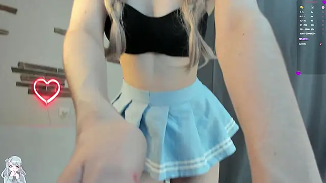 Snapshot of LinaLive chatting on 09/22/25, 03:36 LinaLive online show from 09/22/25, 03:36